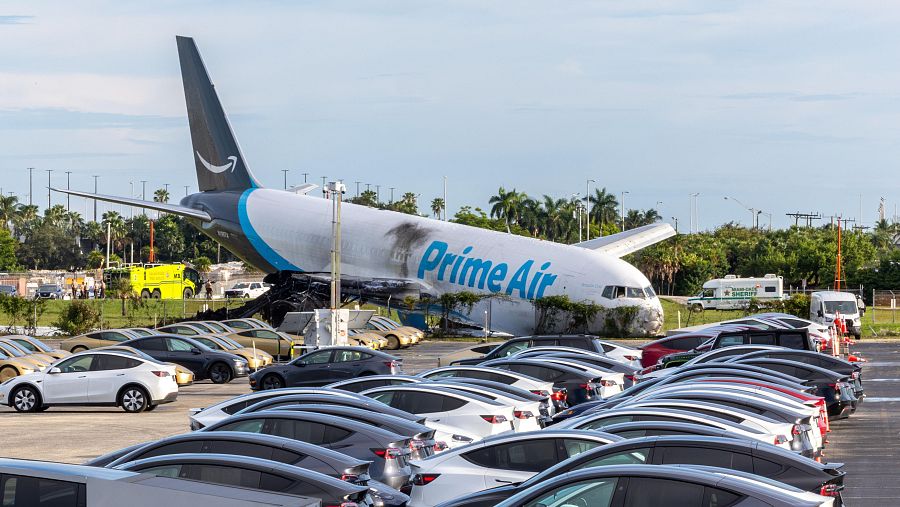 Avion de Amazon de Estrella en Miami