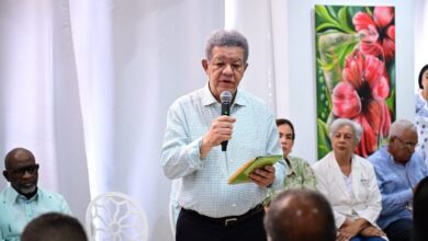 Leonel Fernández arremete contra el Gobierno por la crisis eléctrica: