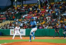 Con 14 hits y hermético relevo, los Tigres del Licey doblegan a las Águilas Cibaeñas