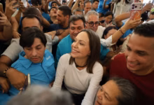 María Corina Machado regresa a Venezuela tras un año en el exilio: “Estoy aquí; con ustedes”